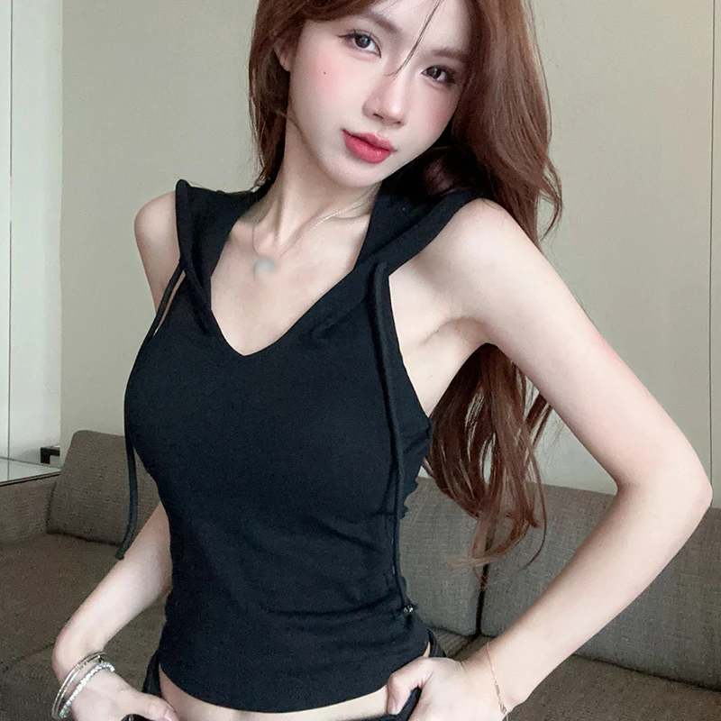 

Hooded Design V-Neck Backless Sleeveless Vest for Women - 2025 Summer Slim-Fit Slimming Short Outerwear Top Streetwear Style