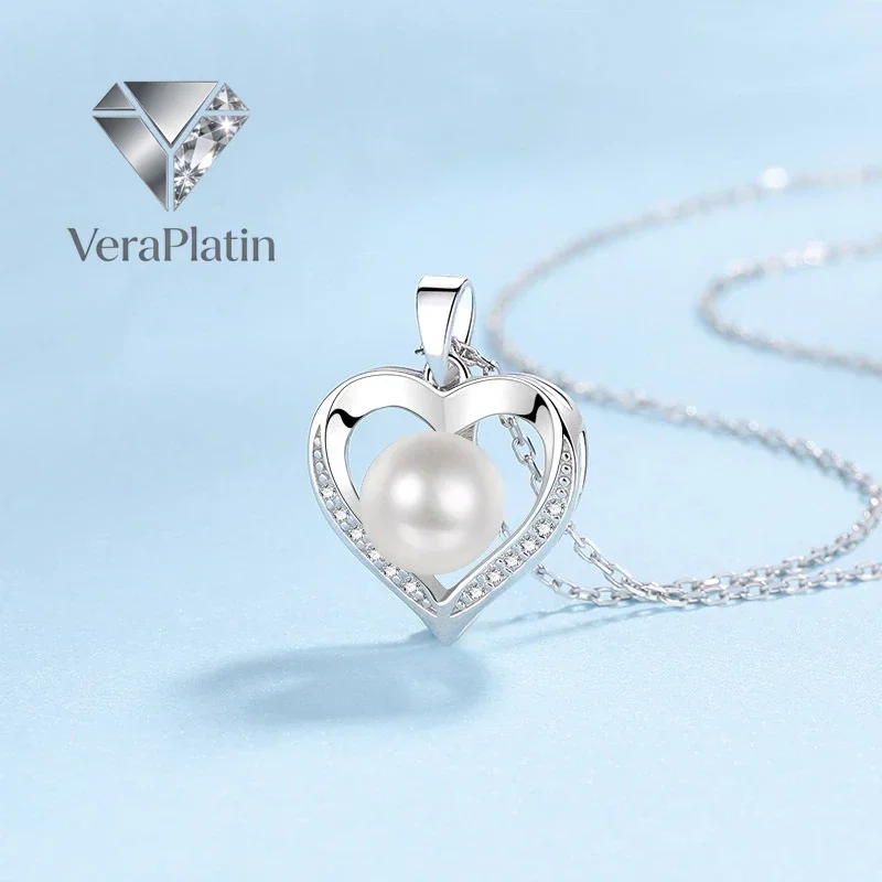 

ВераПлатин Женское ожерелье из белого золота 18 карат с муассанитом 0.96 карата и жемчужным кулоном в форме сердца 9 мм, платина PT950, подарок на День рождения