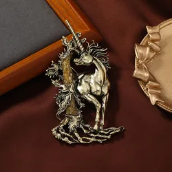 creative retro brooch European and American exaggerated large horse accessory