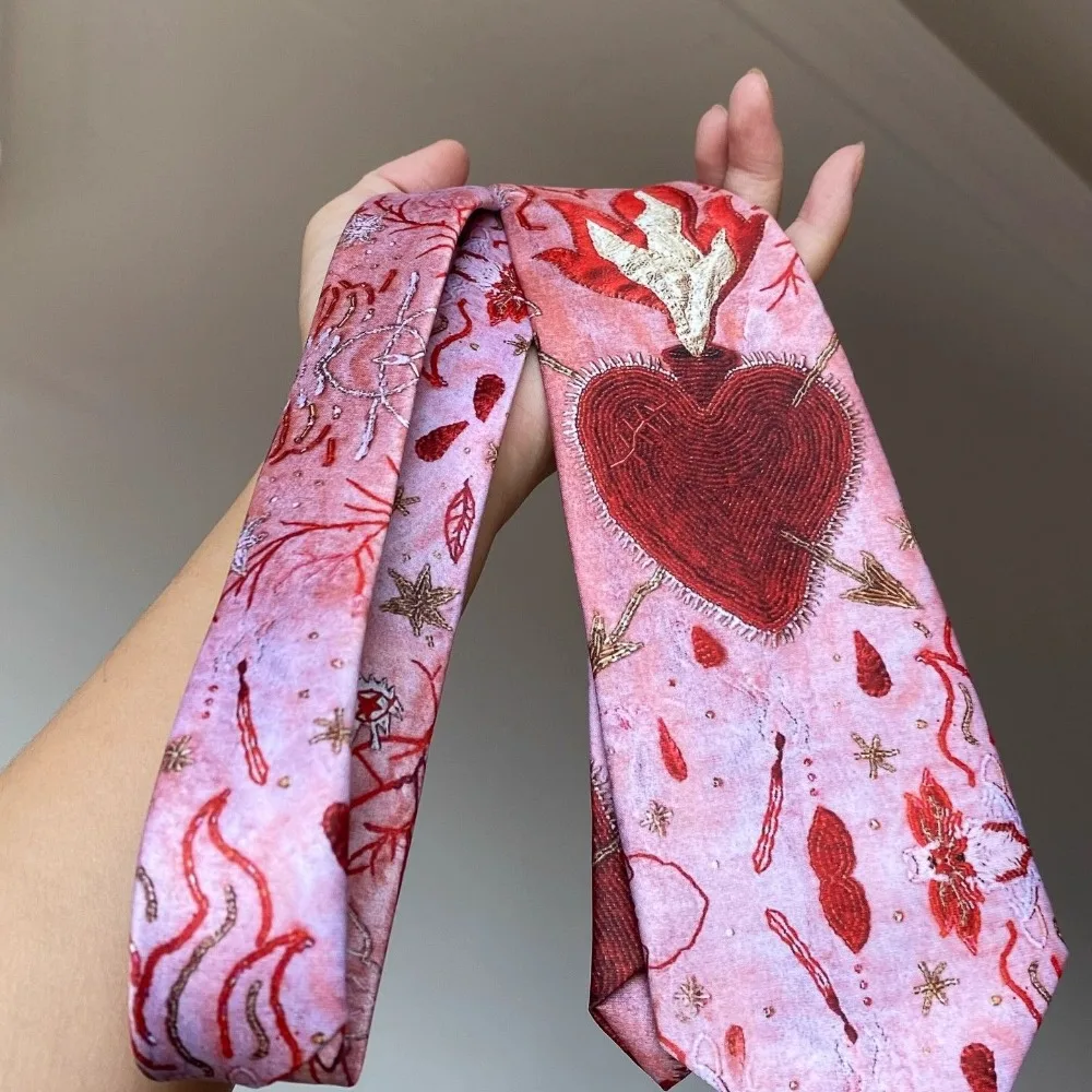 Vintage Gradient Pink Heart Flame Tie for Women Y2K Romantic Neck Scarf Lightweight Daily Fashion Accessory Unique Neck Tie Gift