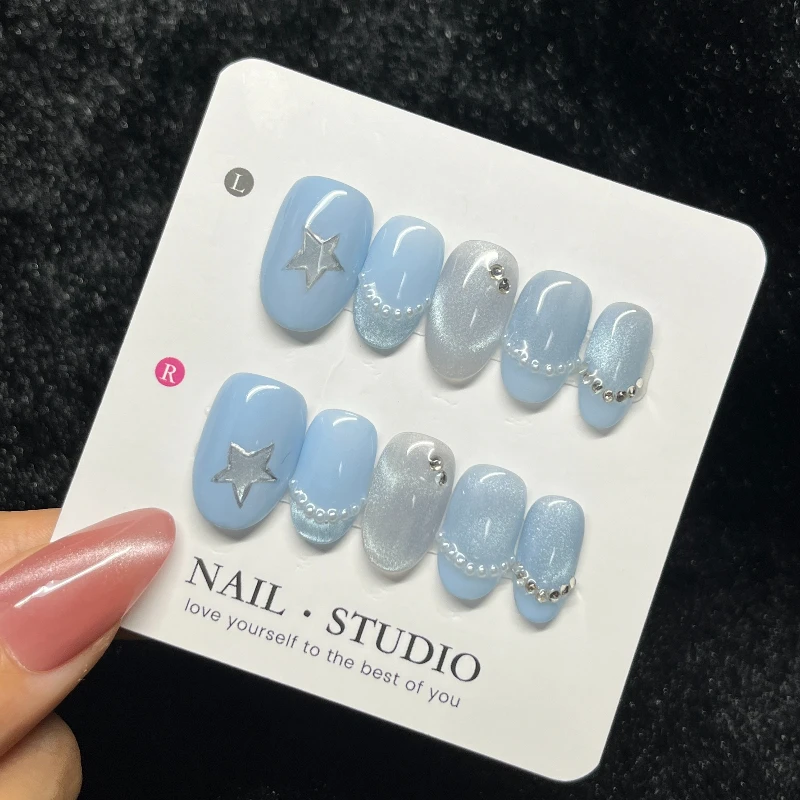 10 قطعة الحلو كول قصيرة البيضاوي اليدوية الصحافة على الأظافر الحلو ثلاثية الأبعاد القلب المشارب الفضة ستار الفرنسية الأظافر كاذبة Ins الأزرق القط العين الأظافر #5