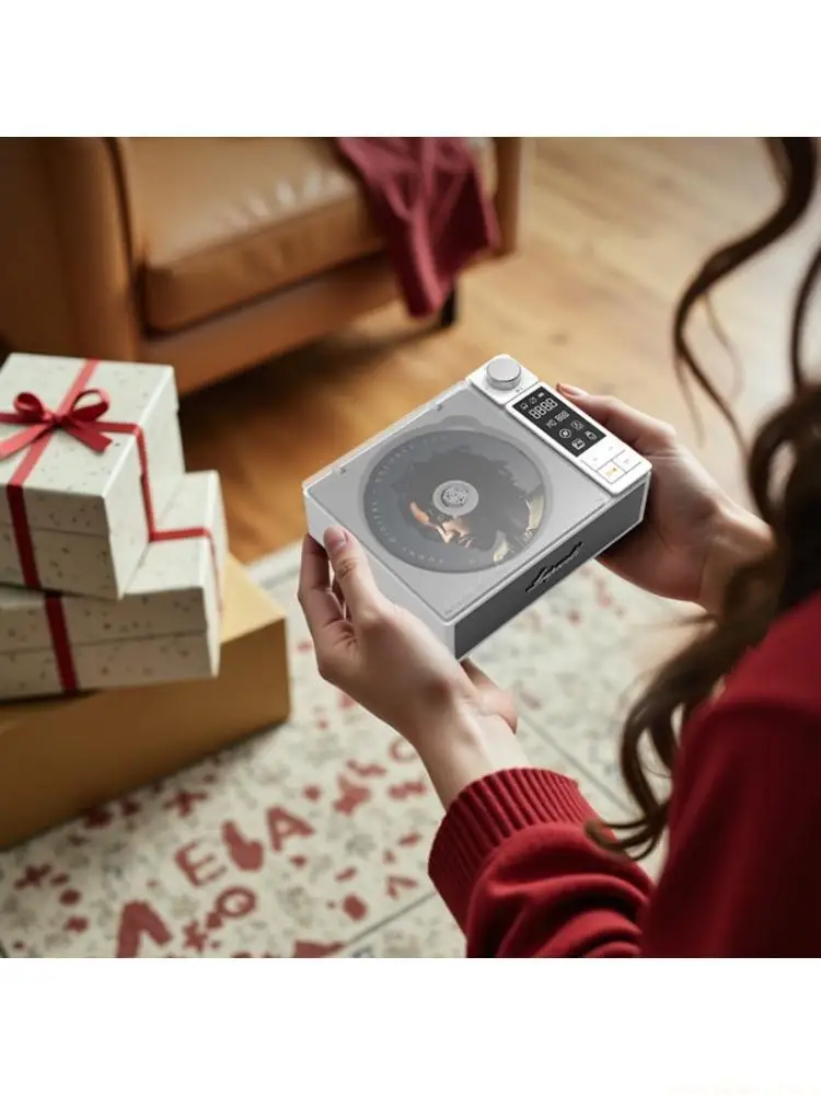 

F62C ABS Material Music Player Format In Battery For Travel Enthusiasts