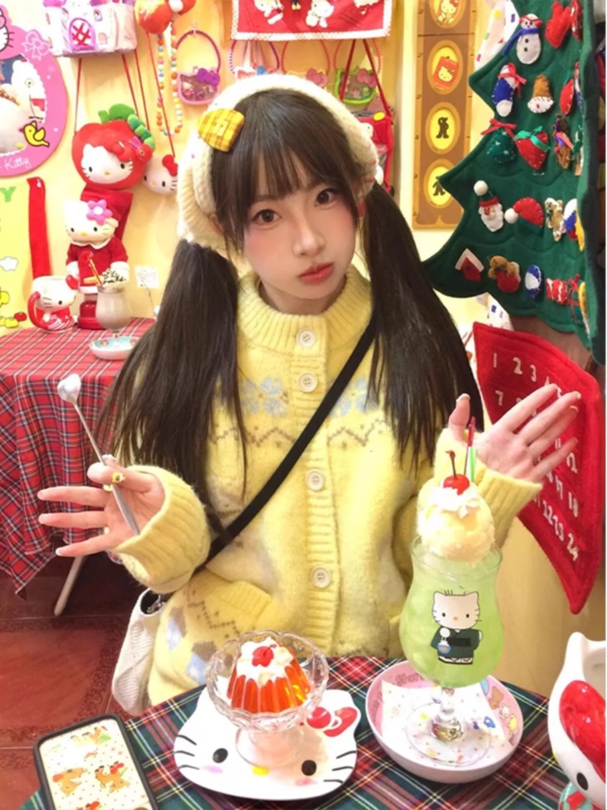 

Свитера Джемперы Кардиганы Женские вечерние витые пряжи Жемчуг с открытой спиной Обычный вырез Элегантная мода Модная стильная современная девушка