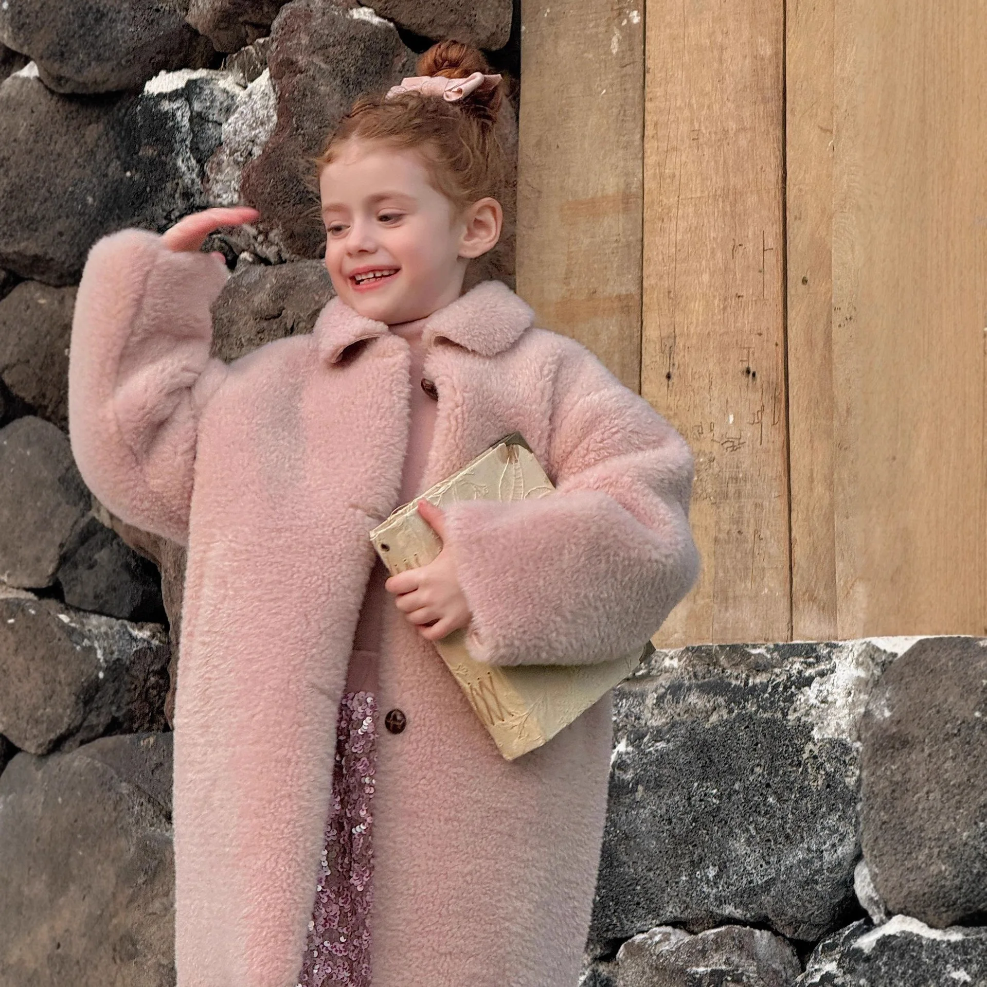 Filles rose fourrure une pièce manteau 2025 automne hiver nouvelles filles col rabattu Long manteau chaud hiver manteau polyvalent