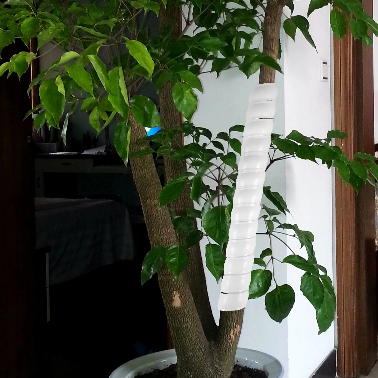 

2pcs Tree Trunk Protector Spiral Plastic Tree Guard For Bark Damage Garden Protection Against Animals Winter Sapling Wrap