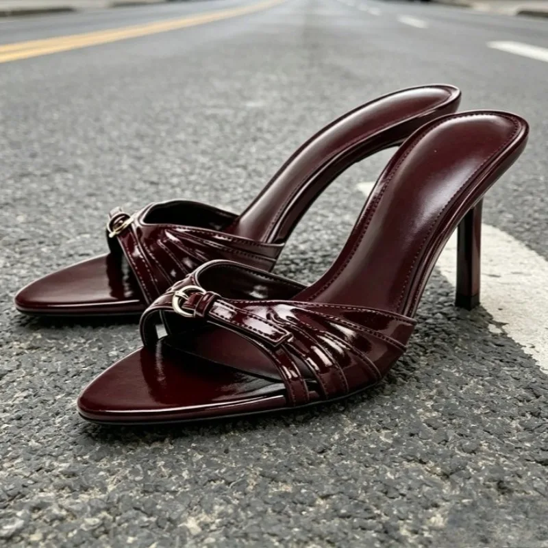 tacones-slingback-con-detalle-de-hebilla-metalica-color-borgona-para-mujer-diseno-de-banda-estrecha-sandalias-mules-pantuflas-de-disenador-con-punta-abierta