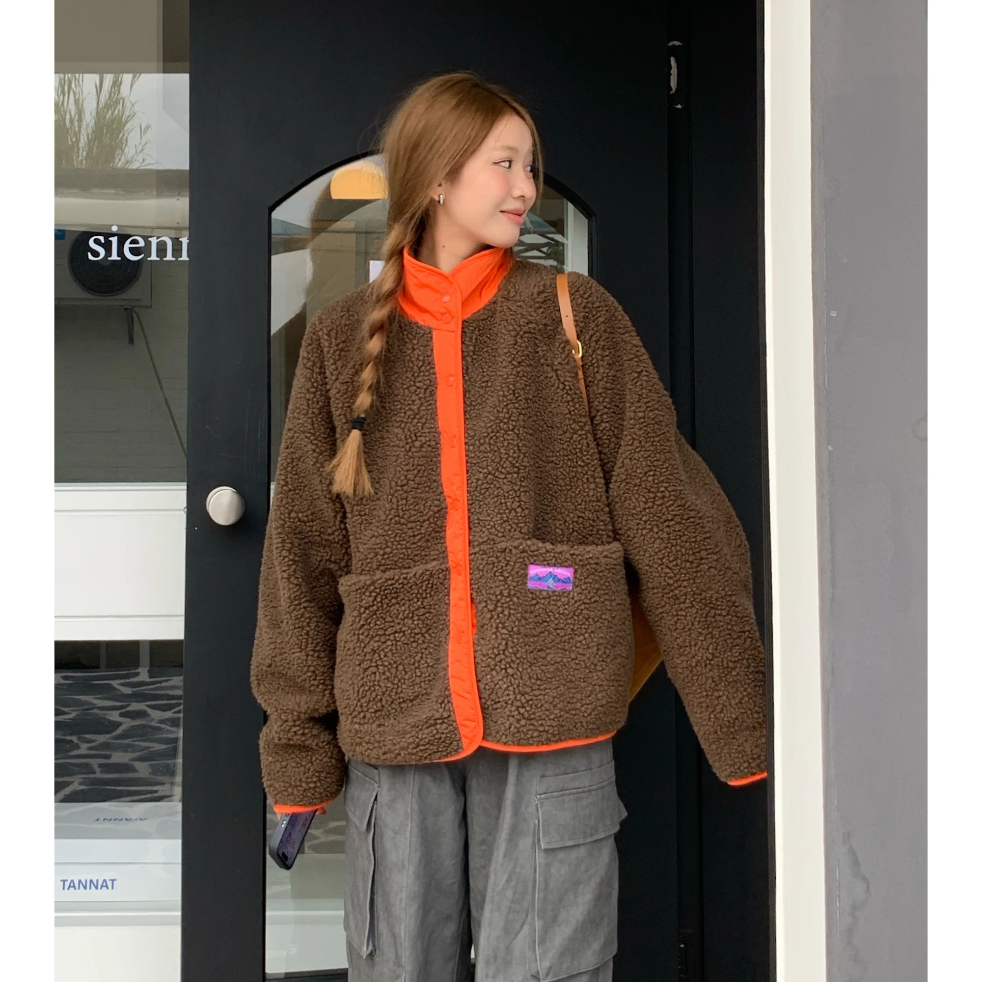 

Autumn and Winter Stand Collar Thickened Warm Lamb Wool Jackets Women's Reversible Windproof Casual Loose Casual Button Coats