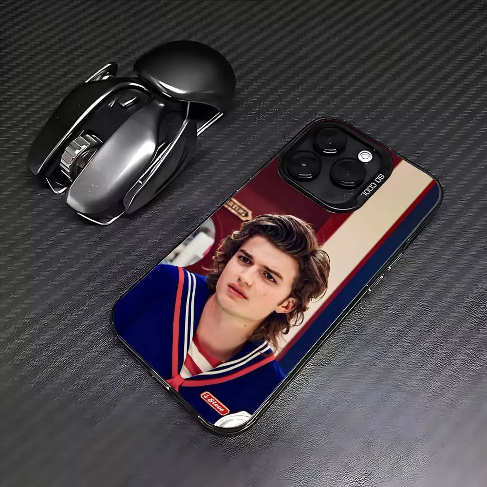 S-Steve Harrington telefoonhoesje voor iPhone17,16,15,14,13,12,11 Plus, Pro Max gekleurde verzilverde binnenkant