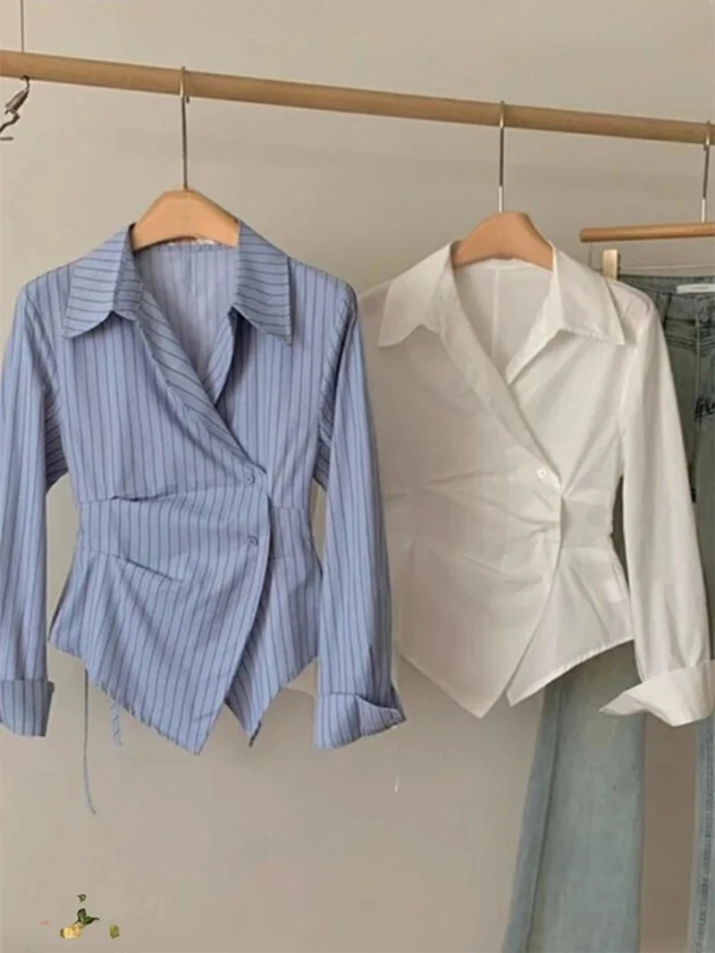 2025 Autumn New Korean Edition Fashionable Design Irregular Waist slimming Fashionable Striped Shirt Top versatile Women's Wear