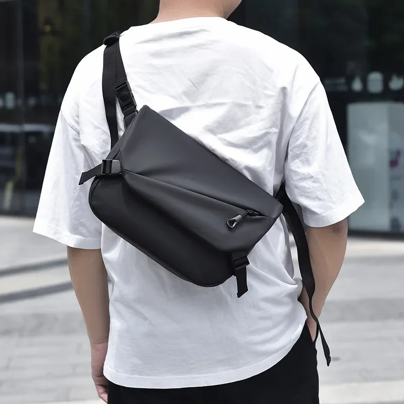 Trendy and minimalist men's outdoor waterproof men's bag single shoulder bags large capacity wear-resistant sports cross bolso