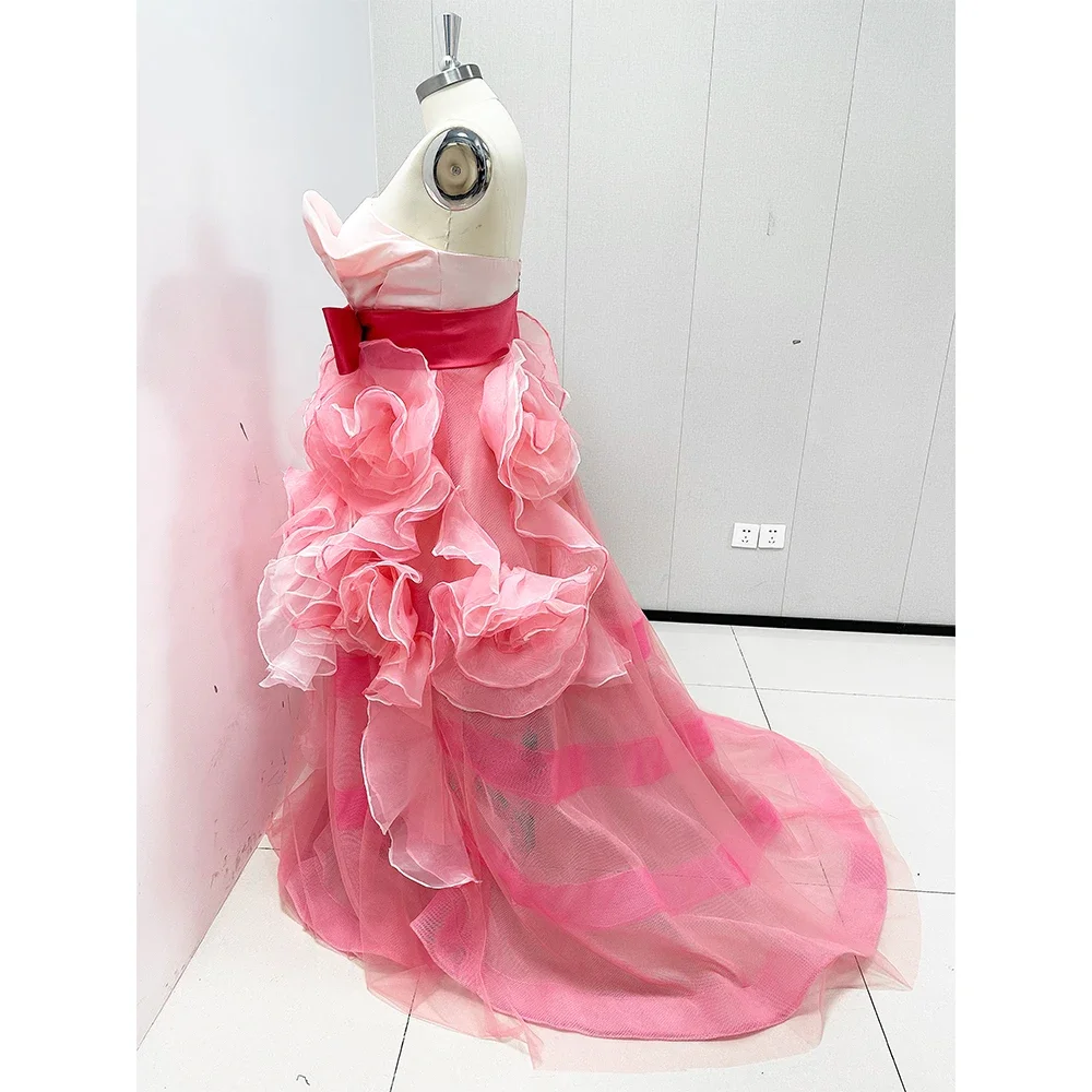 Elegante Prinzessin rosa Rüschen Abendkleider Blumen Kapelle Zug Spaghetti träger lose ärmellose Ballkleider für besondere Veranstaltung