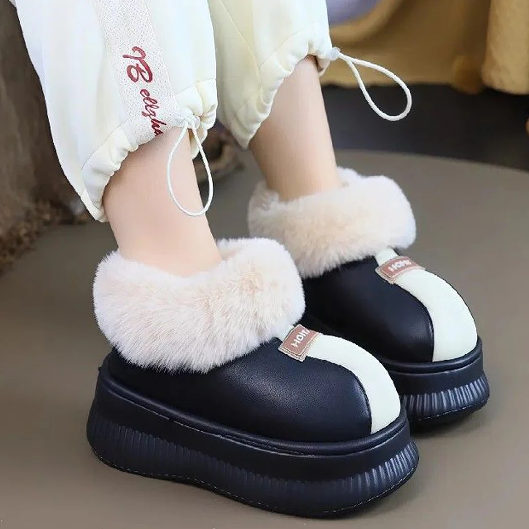 Casa chinelos para mulheres nova plataforma de couro à prova dwaterproof água inverno sapatos de algodão casa antiderrapante quente pelúcia moda botas de neve