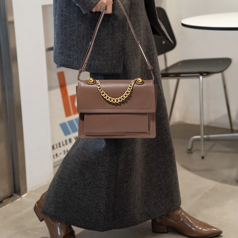 

Cowhide Messenger Bag, Women's Cross Shoulder Bag, 2025 Commuting Textured Shoulder Bag, Large Capacity Chain Crossbody Bag