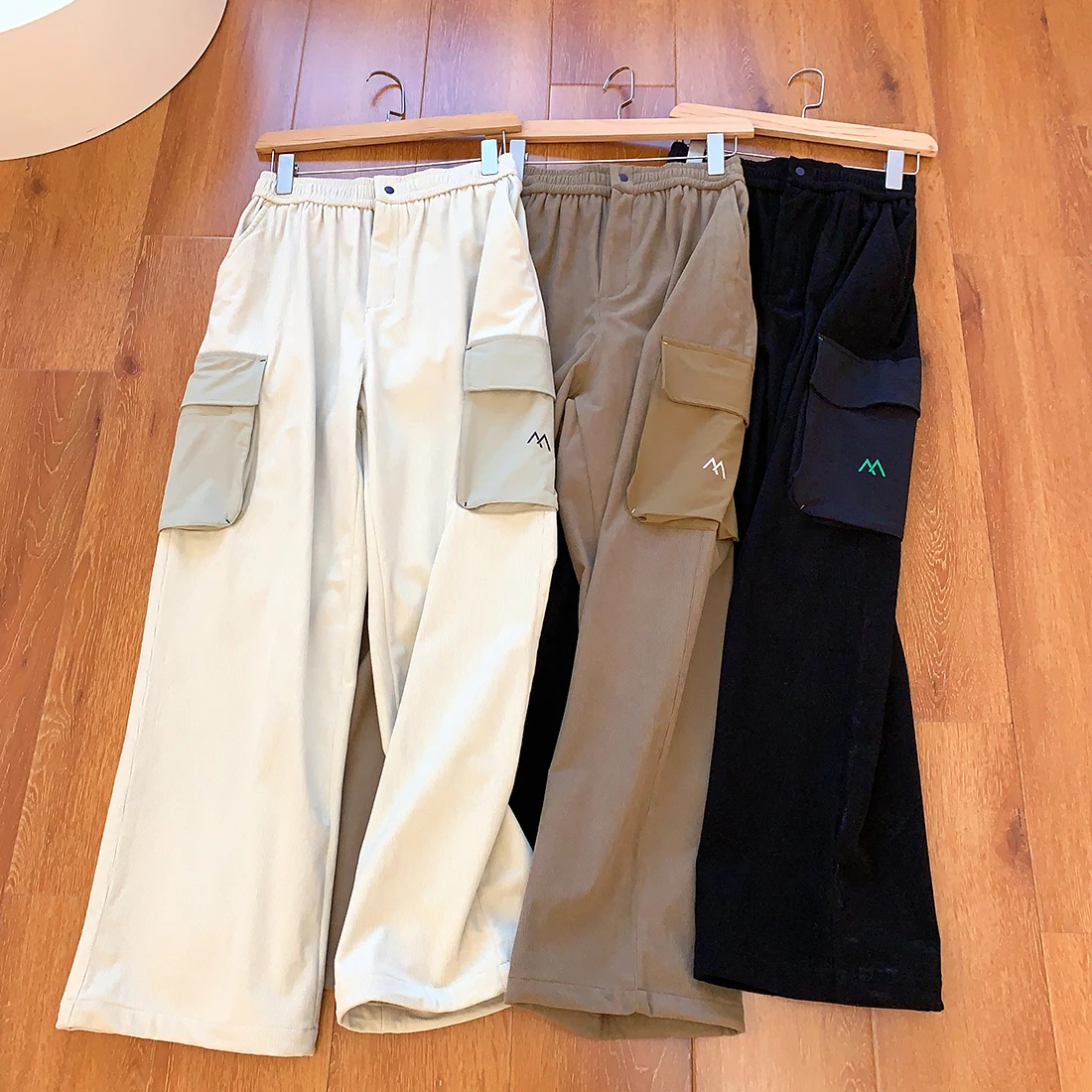 

Outdoor Corduroy Pants Adjustable Ankle Loose Large kets Thiened Warm Wide Leg Casual Trousers for Men And Women