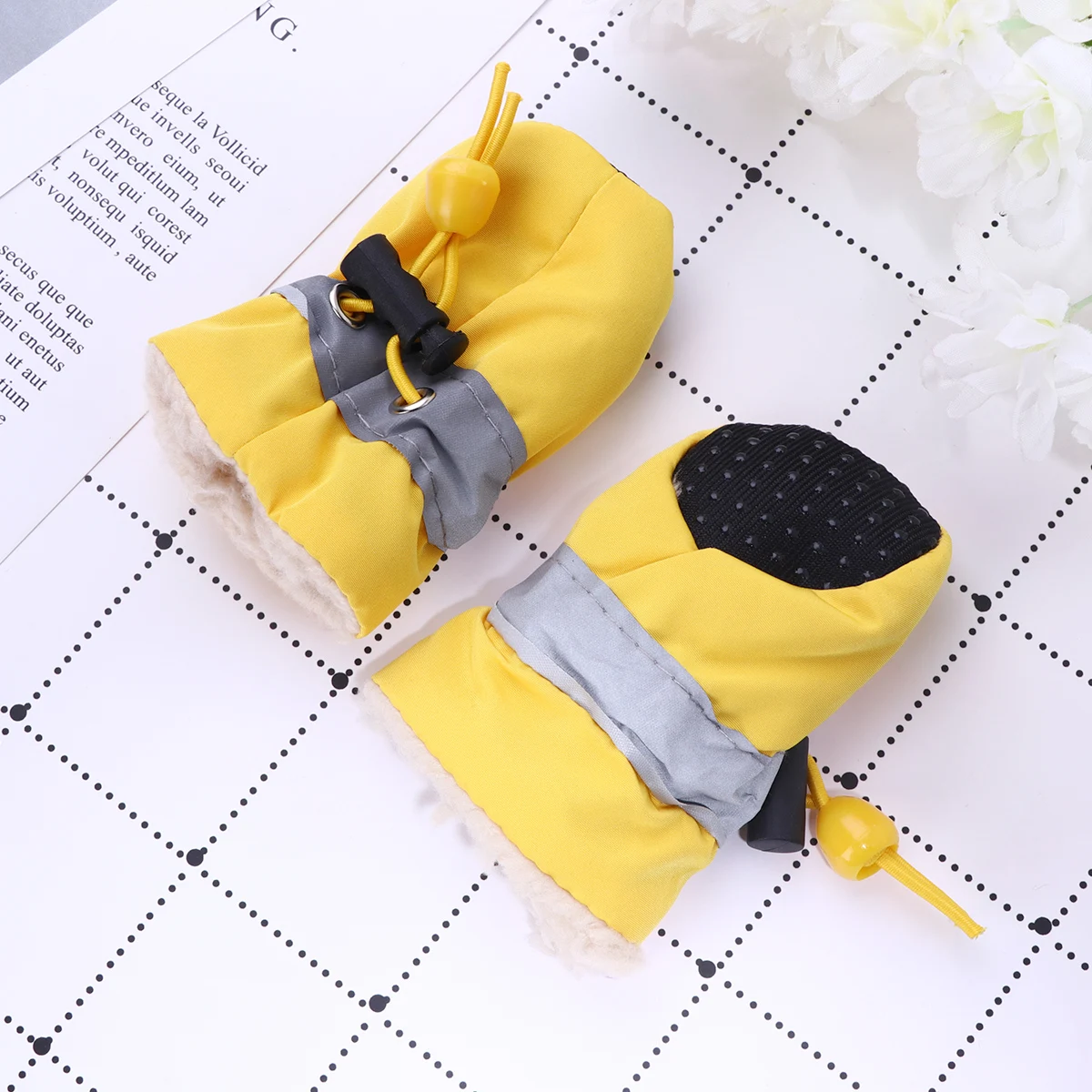 

Anti-Skid Pet Shoes Dog Boots Yellow Size 7 Anti-Slip Soles Protect Paws from Stones Sand Snow Dog Running Shoes
