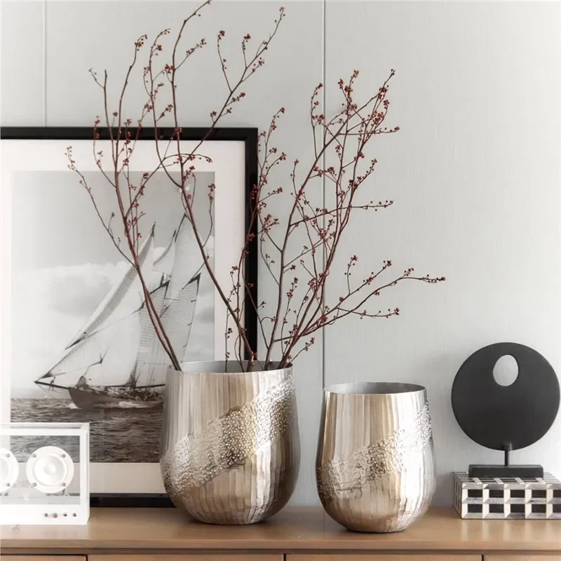 Indian Craft Metal Handmade Ripple Silver Vase Simple Light Luxury Home Decoration Advanced Sense Dried Flower Ornament