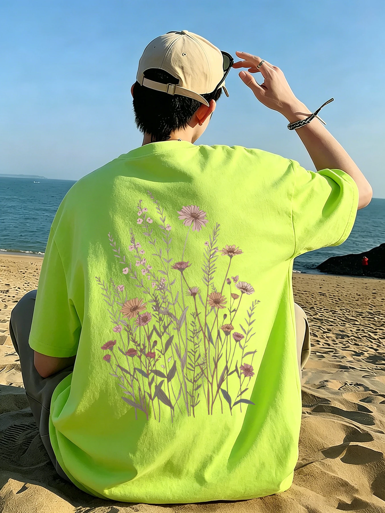 Bohemian Style Flowers Design Men Basics T-Shirt O-Neck Fashion Retro Tee Cotton Short Sleeve Unisex Loose Casual Clothing