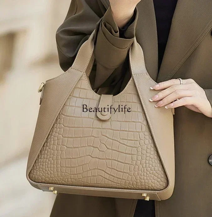 

Autumn and Winter Genuine Leather Women's Bag Fashion Large Capacity Commuter Ladies
