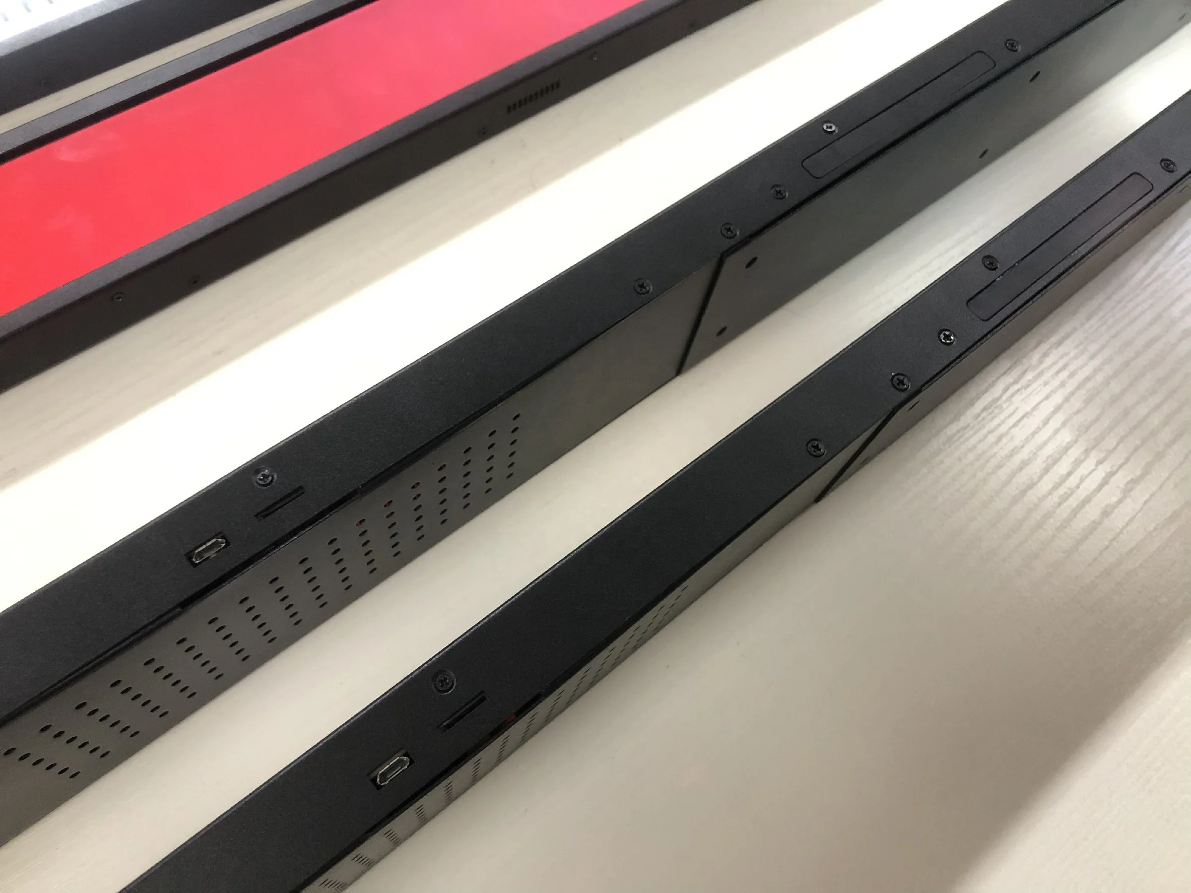 37.8 Inch Digital Shelf Edge Advertising Display Wall Mounted Stretched bar Lcd Screen for Fasion Retail Shore Supermarket