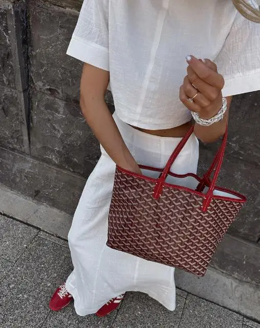 

White cotton and linen round neck crop top, long skirt set, 2025 summer fashion new women's two-piece set
