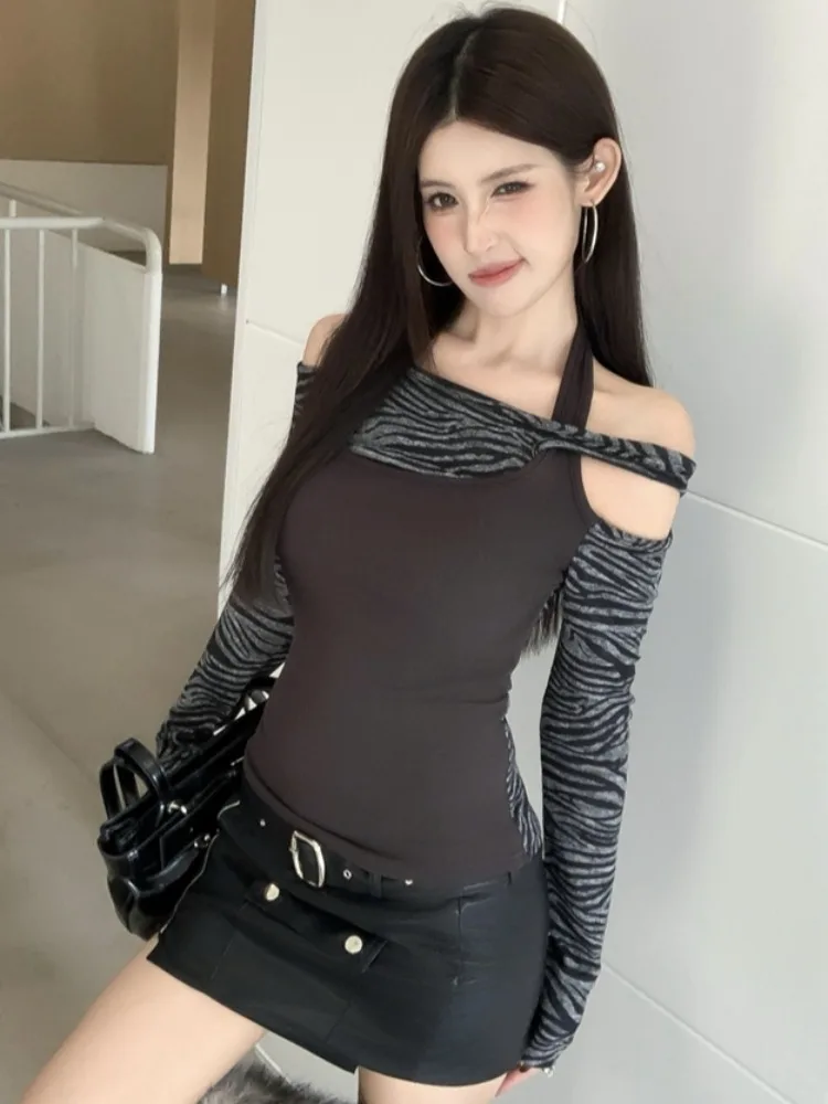 

Slim Fit Shoulder Bared Splicing Zebra Pattern Long Sleeve T Shirt for Women Spring Summer Casual Style False Two Piece Top