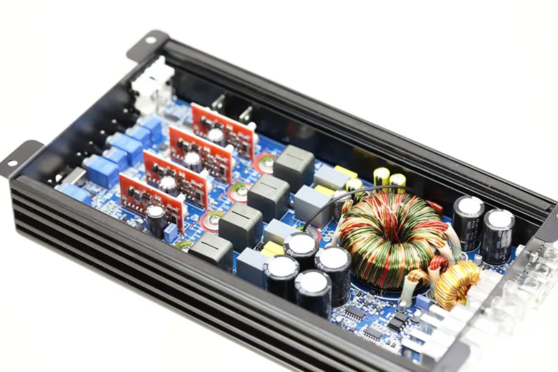 Professional Factory Car Class D 4-Channel Power Audio Amplifier with Digital Processor Crossovers Monoblock Car Audio System