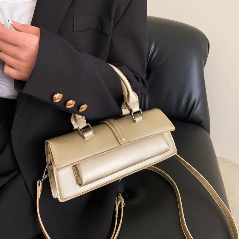 Bolso de mano pequeño y cuadrado para mujer, bolsa de cuero de alta calidad, con caja rectangular, portátil y elegante, 2023