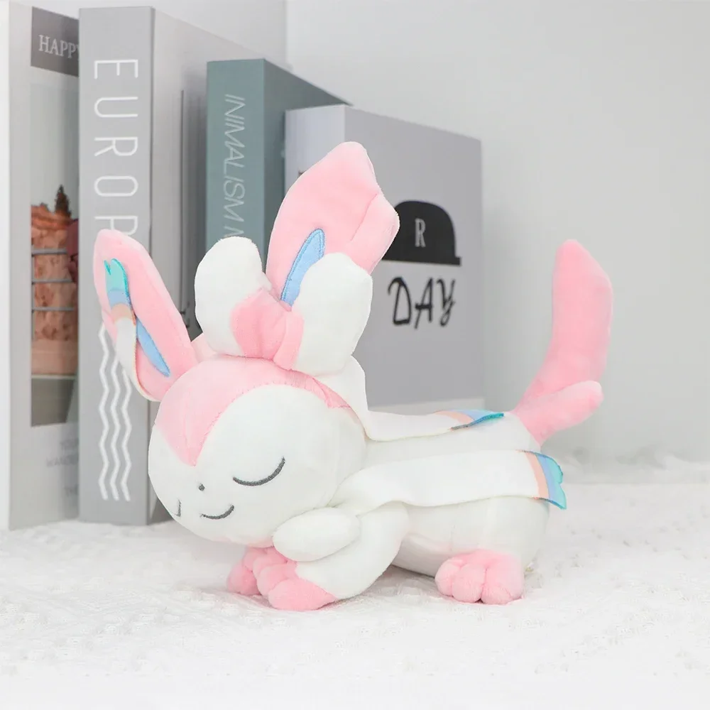 Eevee Sylveon Sprigatito Charizard Fuecoco Pamo ألعاب من القطيفة محشوة الحيوان تحصيل لينة Plushies شخصية كرتونية الدمى 18 سنتيمتر