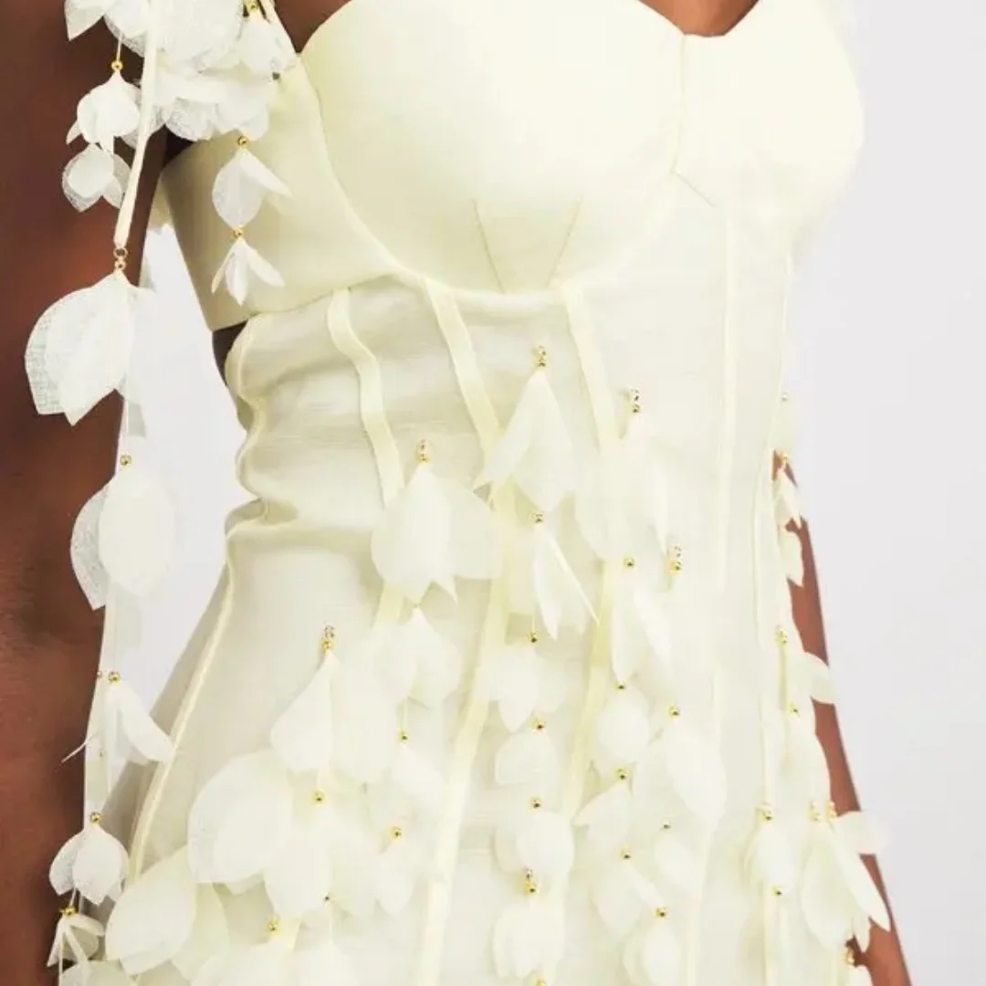 อแมนดา ชุดราตรีสีเหลืองแบบสั่งตัด ทรงเมอร์เมด ประดับดอกไม้ สายเดี่ยว แบบเวสติโดส เดอ โนเช่ เปิดหลัง ยาวระดับข้อเท้า สำหรับงานเลี้ยงอย่างเป็นทางการ ปี 2025