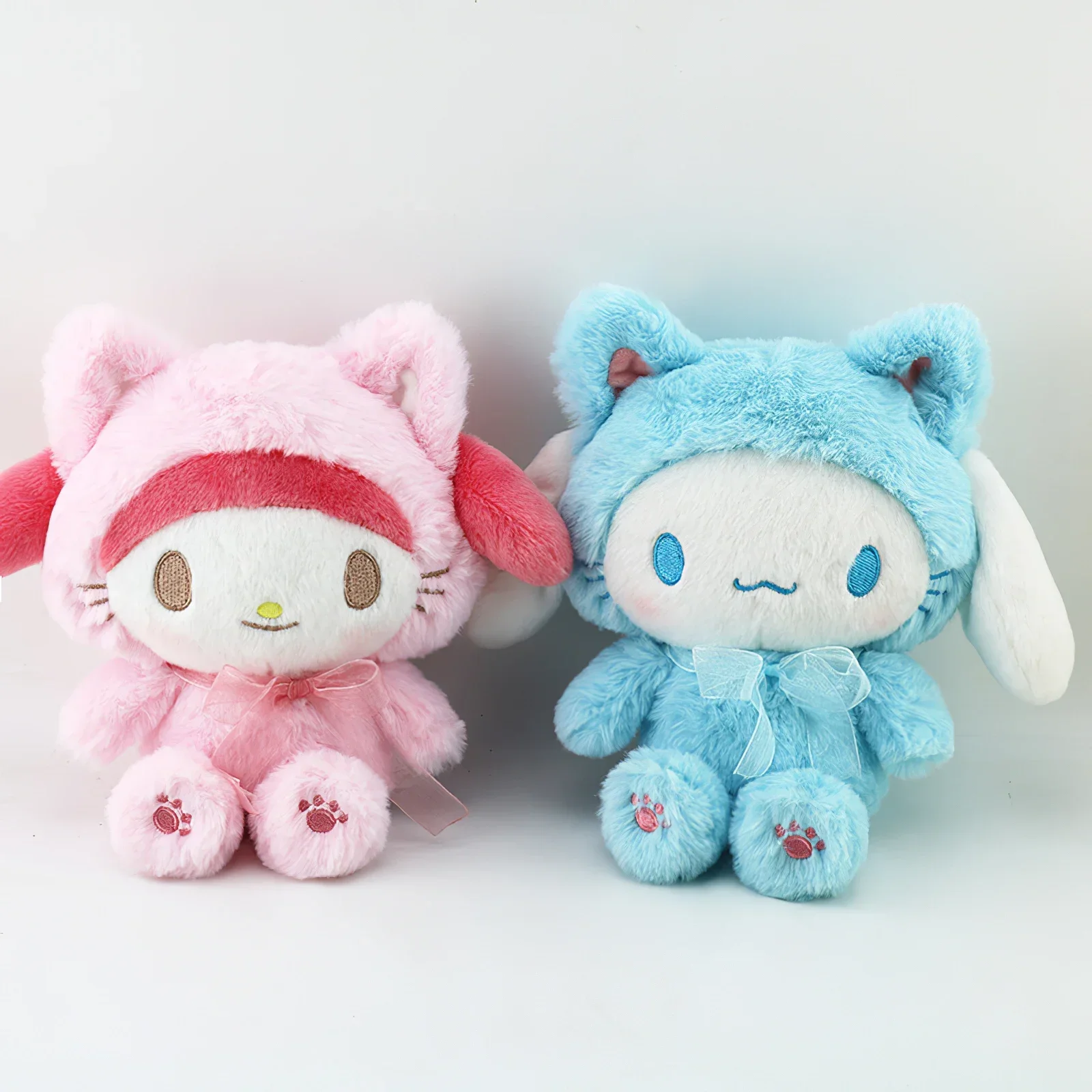 22cm kreskówka Sanrio Hello Kitty Kuromi melodia pluszowa zabawka Kawaii Cross-dressing Cinnamoroll pluszaki miękkie wypchana lalka prezent dla dziewczynek