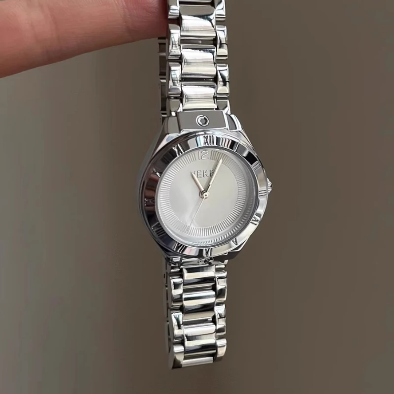 2025 waterproof quartz watch birthday gift light luxury cold wind classic trend women's watch elegant and simple