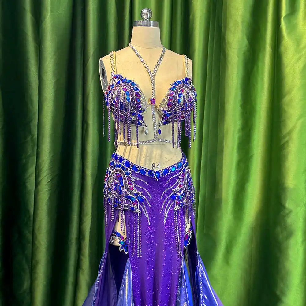 Abiti da danza del ventre personalizzati Set di spettacoli per competizioni di gruppo Abbigliamento da ballo esotico Reggiseno di danza del ventre Gonna lunga da donna