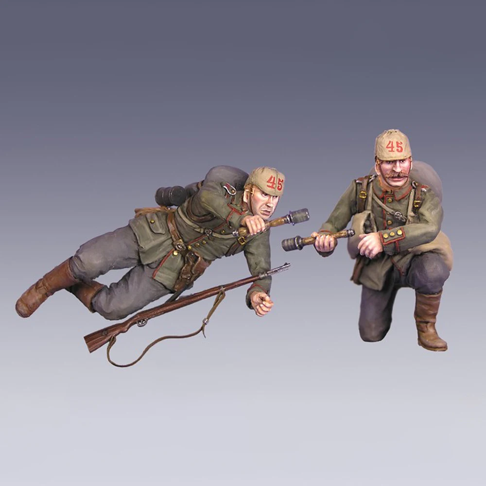1/35 resin figure model kit, WWII soldier , unassembled and unpainted GK