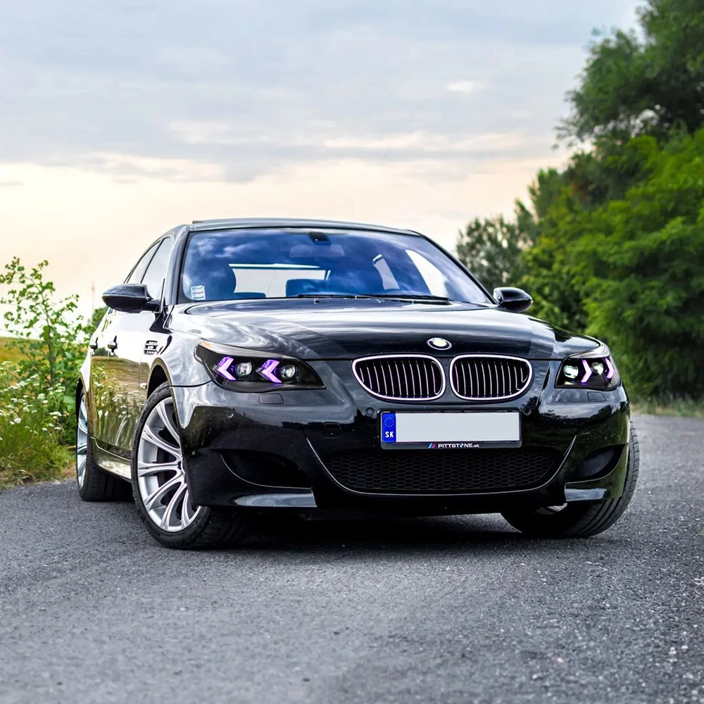RGB LED-Scheinwerfer-Set mit DRL und sequenziellem Blinker für BMW 5er-Reihe E60 2005-2010 525i 530i 540i mit Installationszubehör