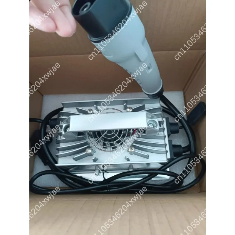 

24V 48V Smart Battery Charger, Automatic Charging for Electric Forklift Sweeper Patrol Golf Cart