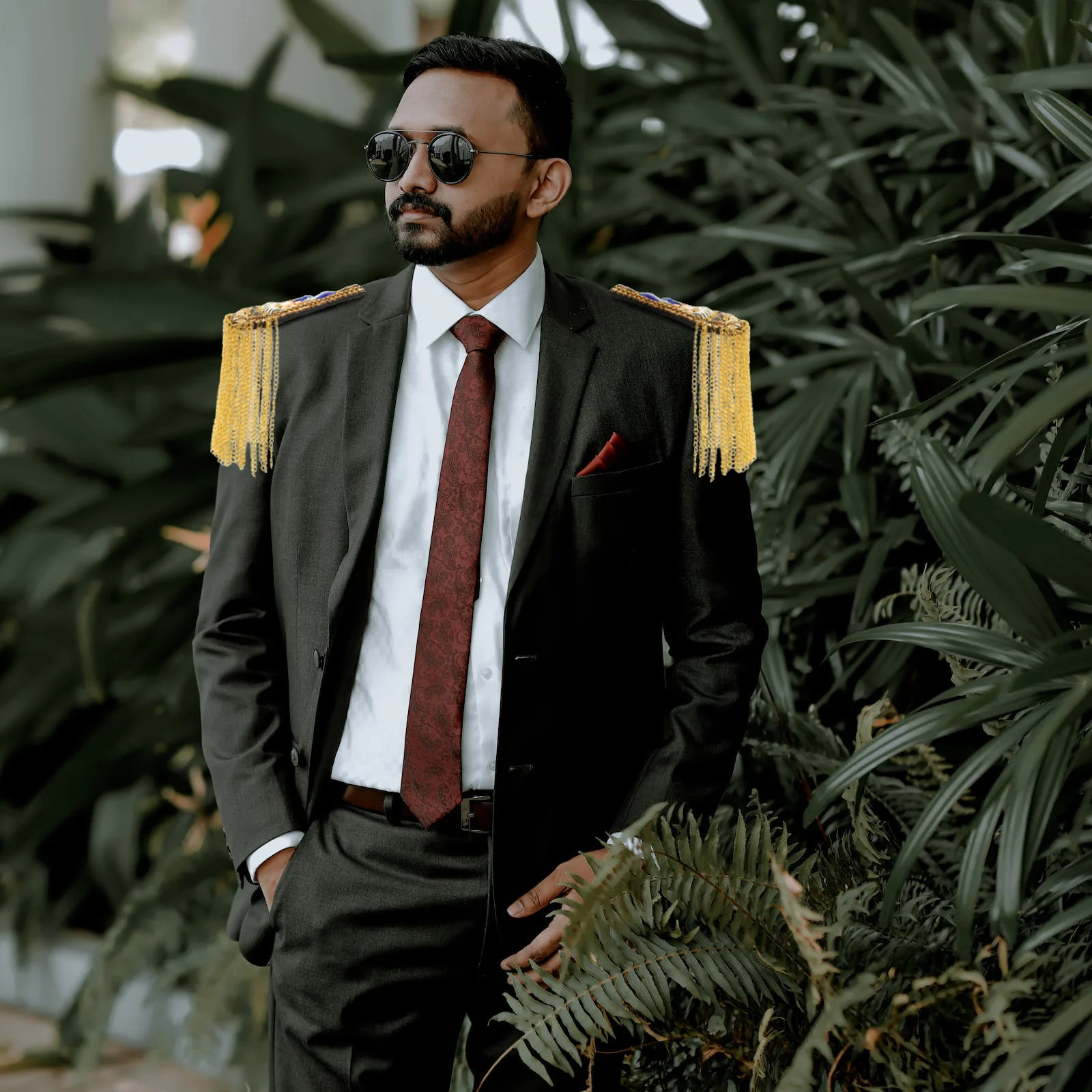 

2Pcs Chic Tassel Epaulettes with Artificial Gems Dangle Chain Shoulder Jewelry for Prom Wedding Banquet Stage Costume Clothing