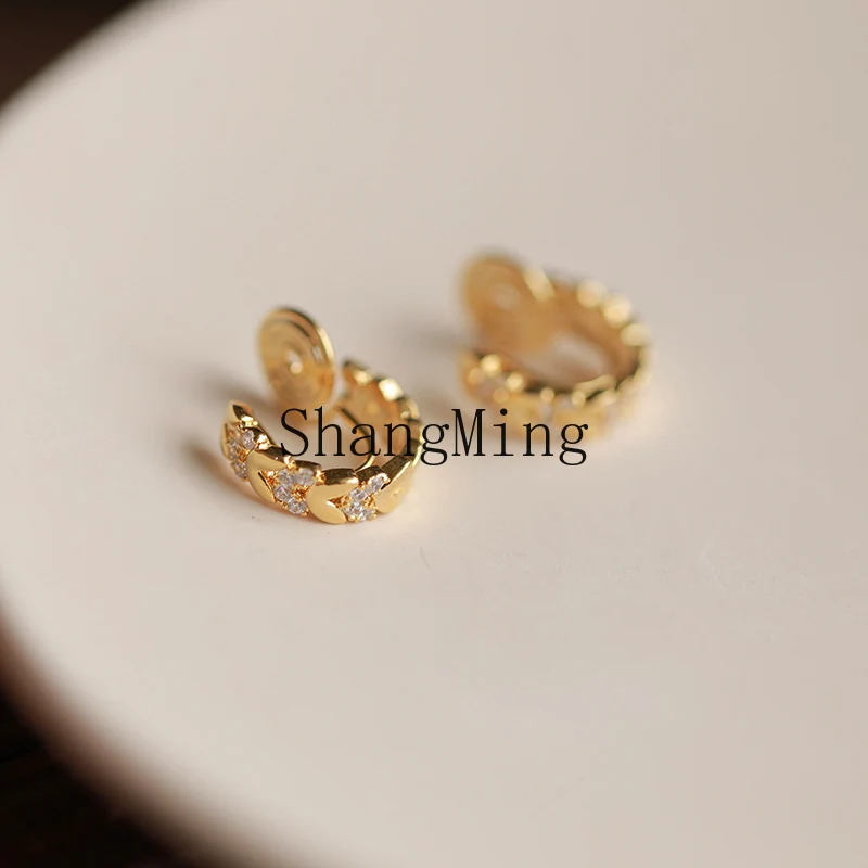 

ZYH premium sense gold leaf earrings without earrings women's retro earrings simple new