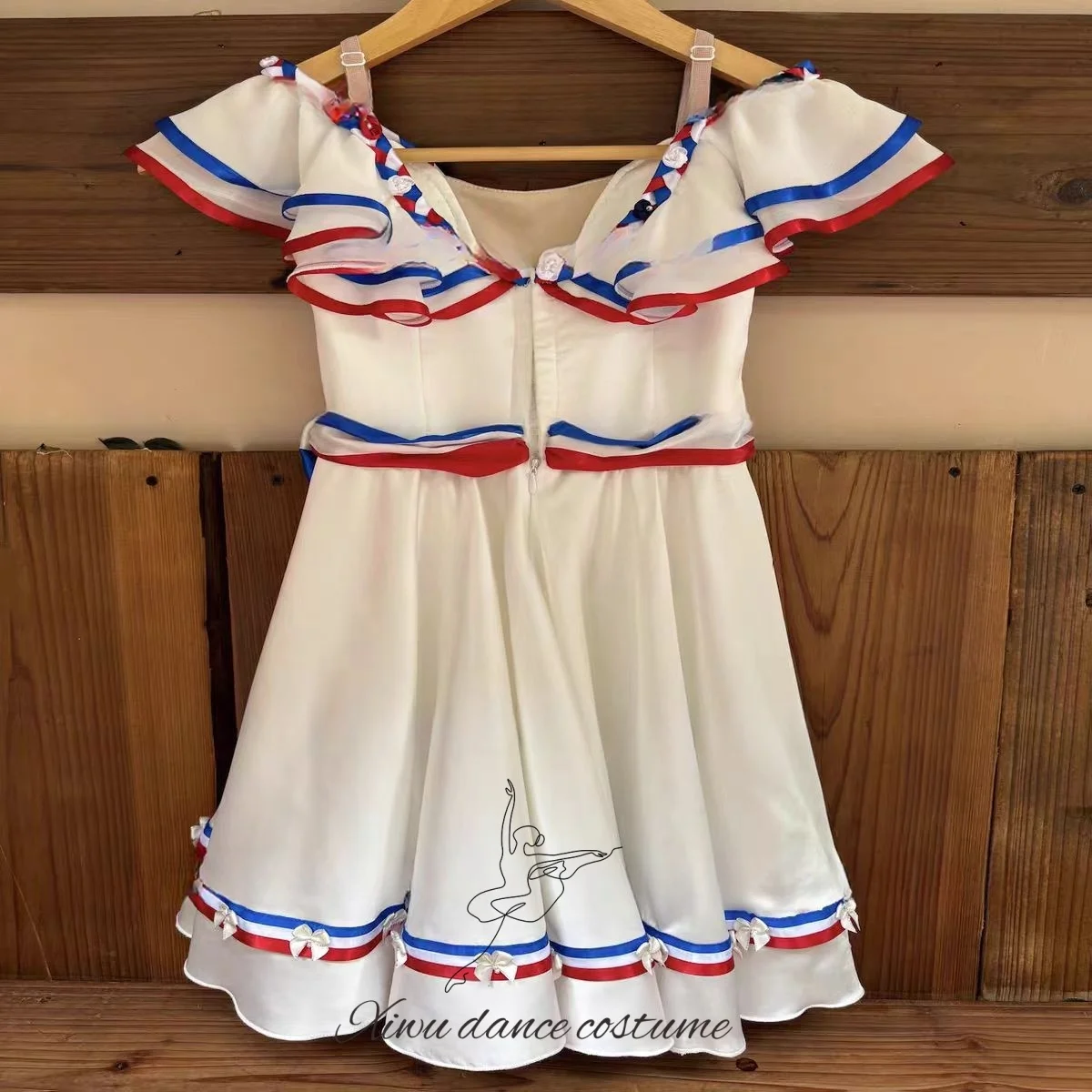 졸업 댄스 변형 발레 스커트, 흰색 파란색 다이아몬드가 박힌 리본과 모자, 빅 스윙 롱 스커트, 대회 스커트