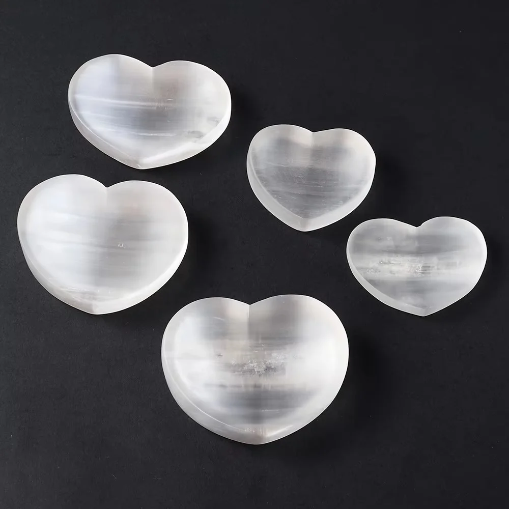 Natural White Selenite Handmade polished Crystal Heart Bowl Hand Carved Heart Shape Selenite Crystals for Reiki Healing Meditati