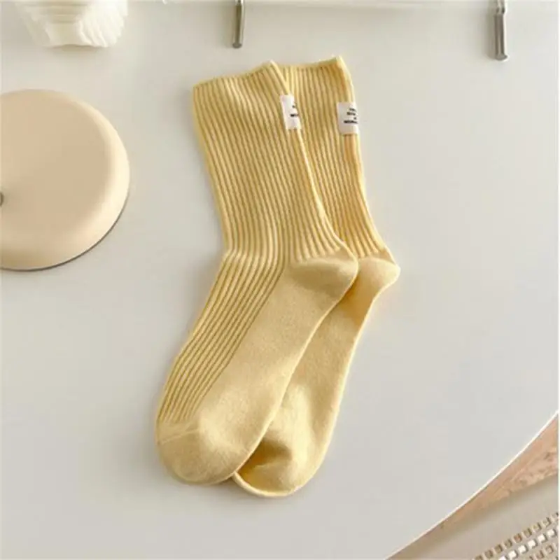 2024 New Colorful Women's Socks Solid Color Sweat-absorbent Ins Trendy Breathable Sports Socks Harajuku Japanese Mid-tube Socks