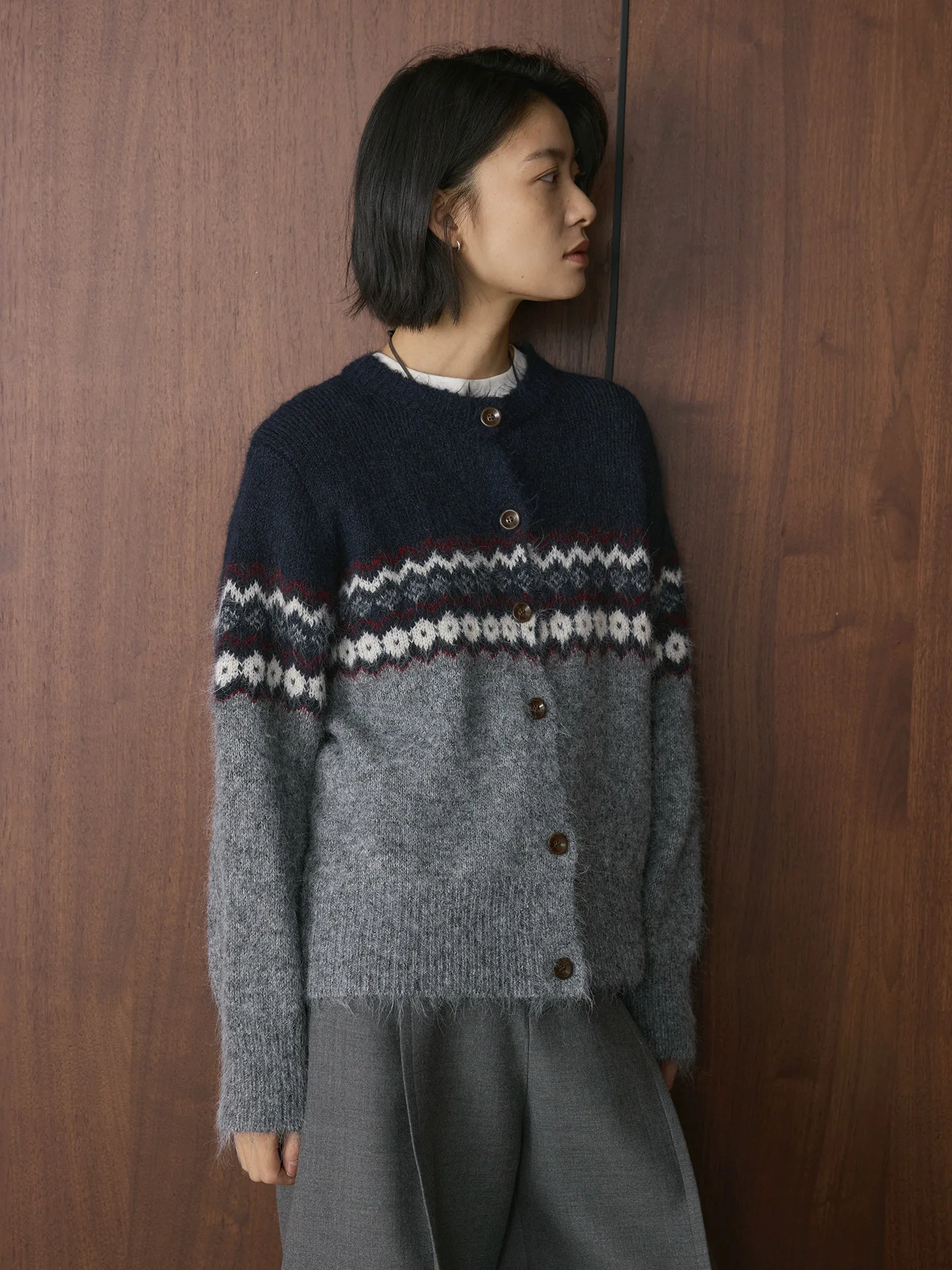 

Winter New Korean Style Fashionable Fel Island Color blocked Jacquard Knitted Wool Cardigan Round Neck Loose Top for Women