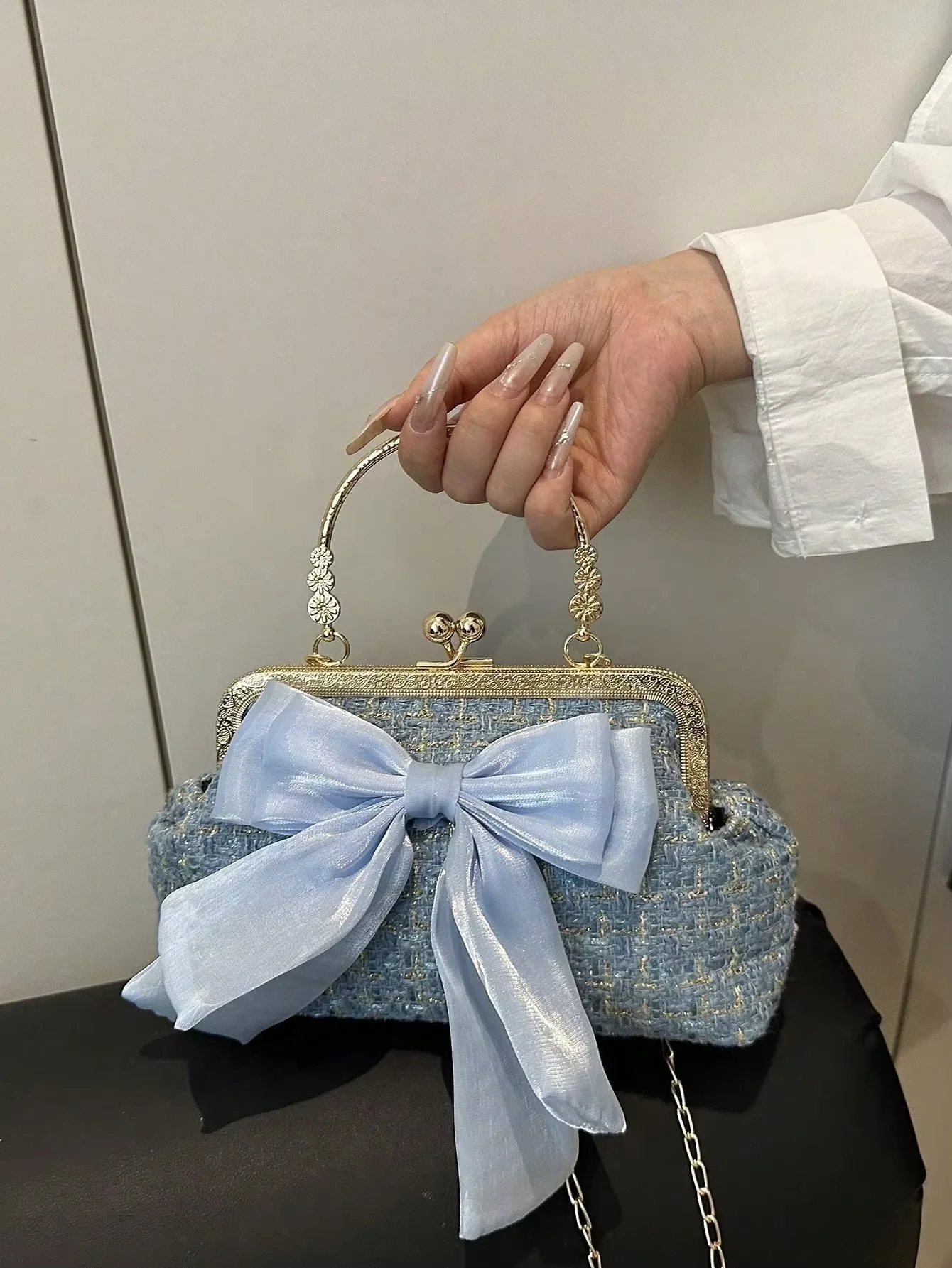 

2026 New Women's Sequin Chain Evening Clutch - Luxury Solid Color Crossbody Bag (Random Floral).