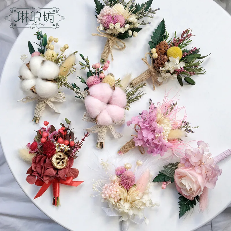 

80pcs Triangular Corsage Pins Plastic Brooch Set Lightweight Durable Wedding Party Shawl Pins Embroidery Base