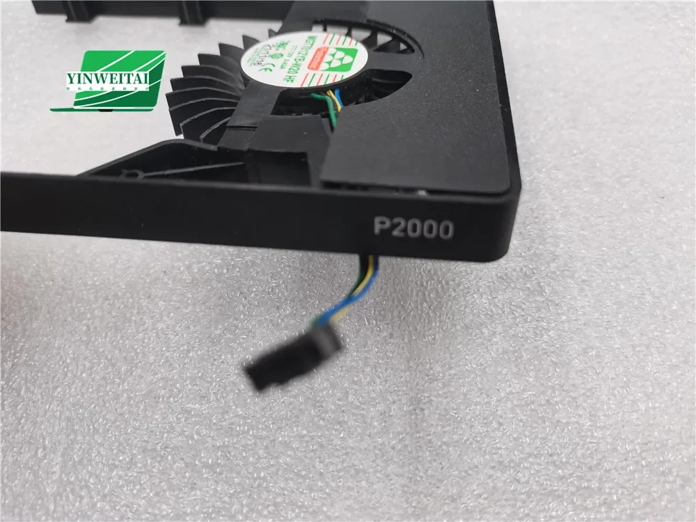 

Новый оригинальный вентилятор охлаждения видеокарты Quadro P2000 5 ГБ MGT7012YB-W20 HF DC12V 0,43A