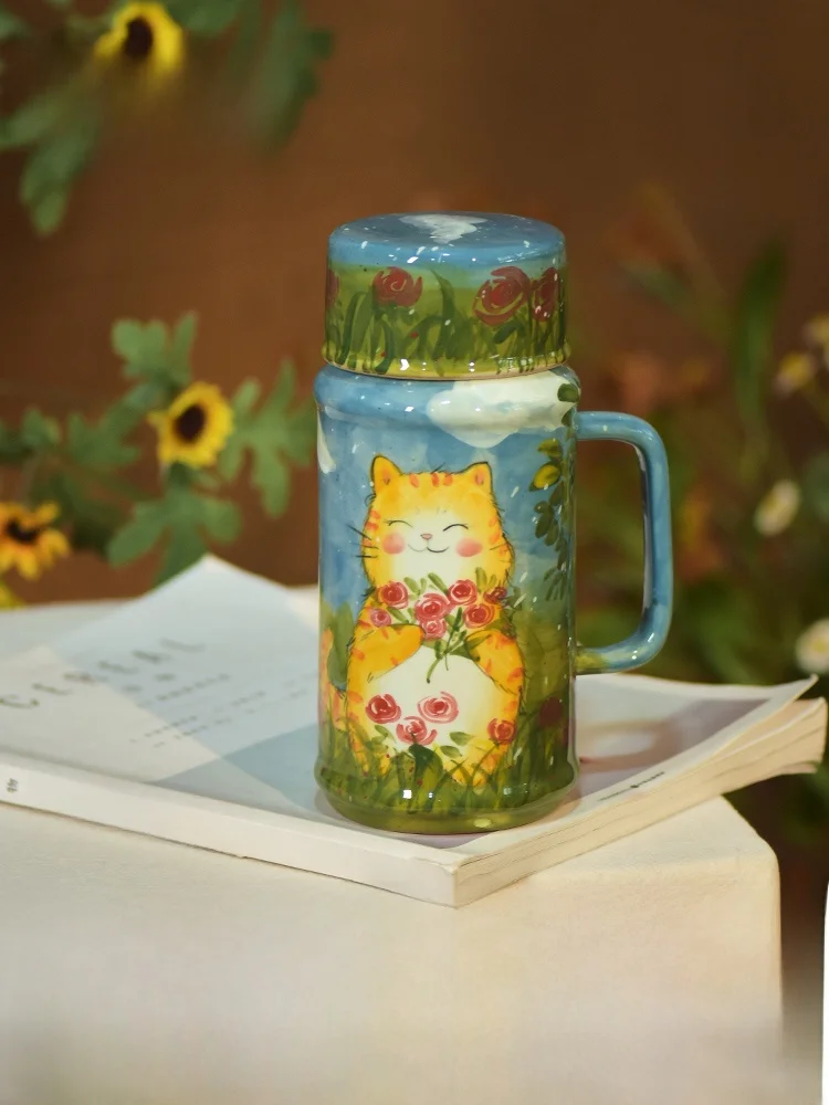 

Cute Hand-Painted Cerc Mug with Lid Underglaze Color Porcelain Design Office Water Cup Soft Healing Sle Universal Use