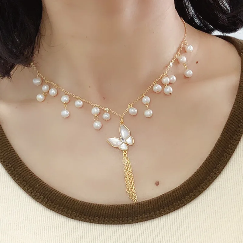 

Natural Freshwater Pearl Necklace for Women Versatile Light Luxury High-end Neck Chain Elegant Niche Design Versatile Collarbone