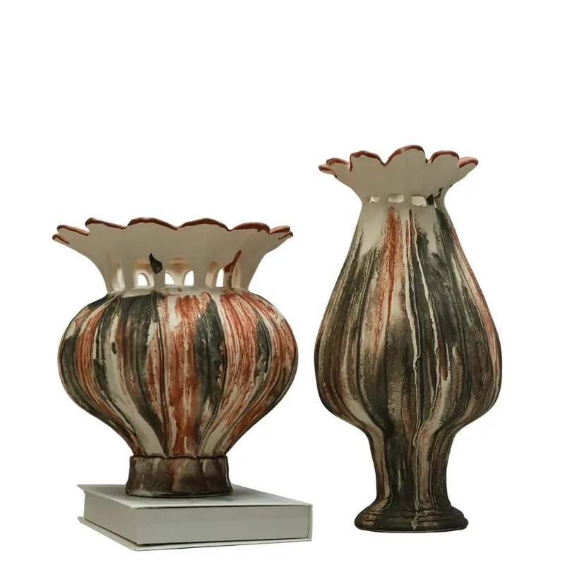 With ceramic vase, modern creative hand-painted color matching pattern decoration ornament, homestay flower arrangement