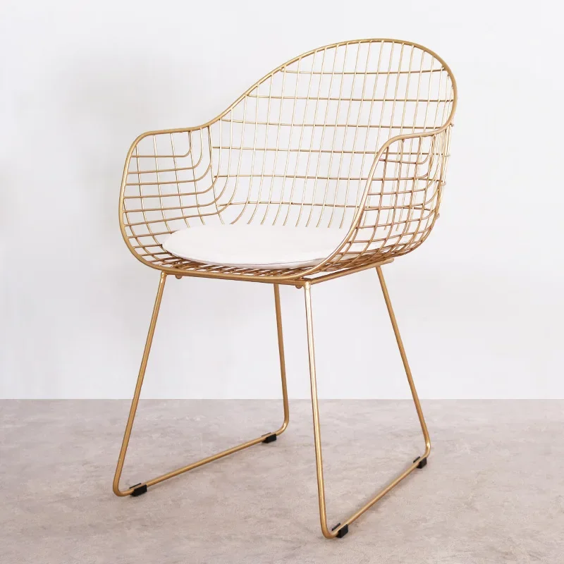 

New Best-selling Luxury Hollow Design Gold Metal Wire Electroplating Chair Cafe Bar Outdoor Restaurant Leisure Arm Wire Chair