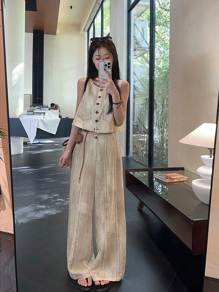 سترة نسائية من الكتان القطني مصبوغة بربطة عنق ، قميص علوي ، سراويل صيفية غير رسمية على التوالي ، مجموعة ركاب ، أزياء ركاب ، عتيقة