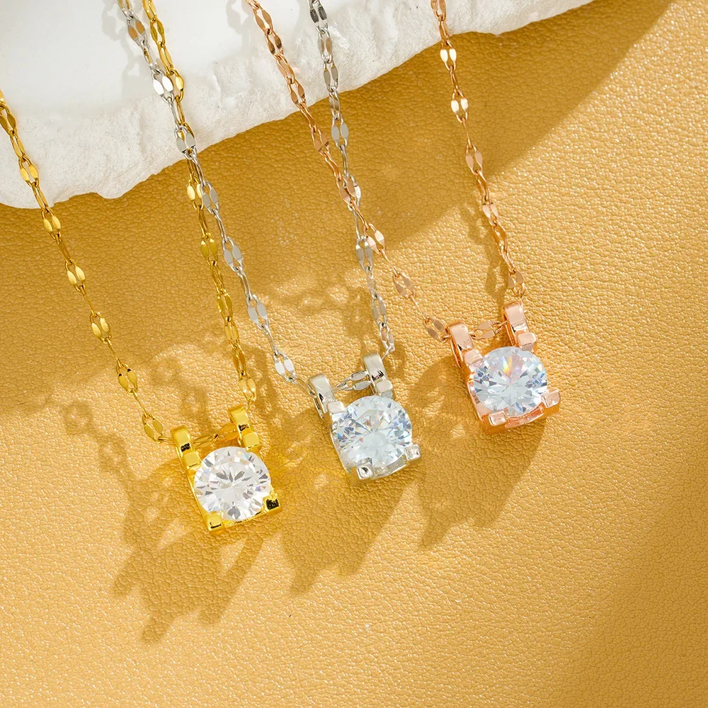 La collana da donna a forma di T alla moda e versatile scende un'aria di lusso leggero, semplicità, nicchia e fascia alta.